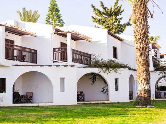 Comfortable Villa in Green