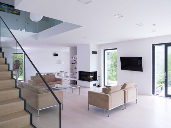 Light and modern apartment