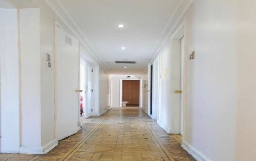 Gran y exclusiva Casa Comercial 15P/9B – 15E/4B en Providencia