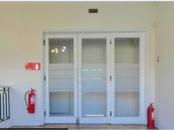 Gran y exclusiva Casa Comercial 15P/9B – 15E/4B en Providencia