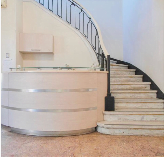 Gran y exclusiva Casa Comercial 15P/9B – 15E/4B en Providencia