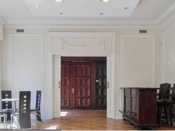 Gran y exclusiva Casa Comercial 15P/9B – 15E/4B en Providencia
