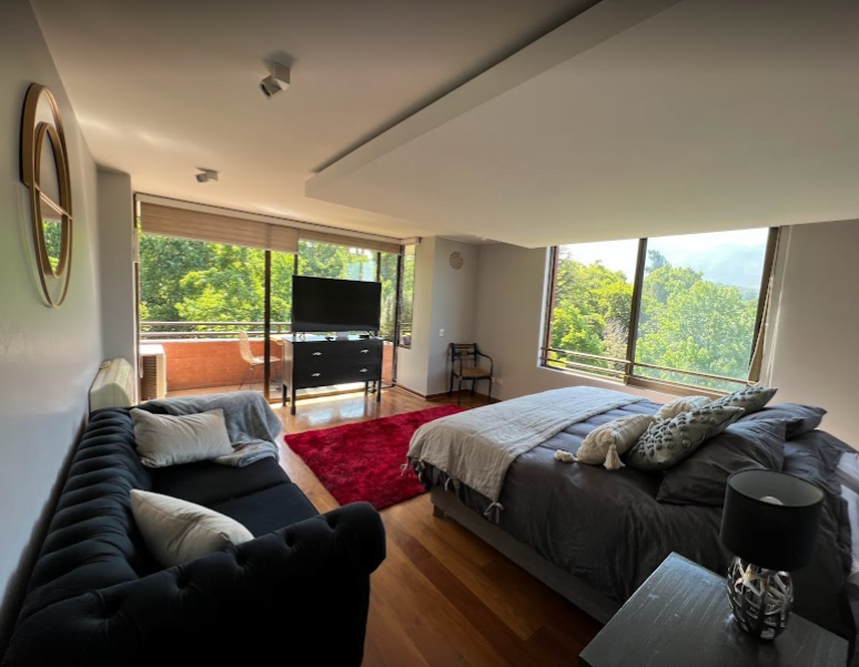 Departamento Pent-house Dúplex Arriendo o venta, con o sin Amoblar 4D/4B-3E/1B en Las Condes.
