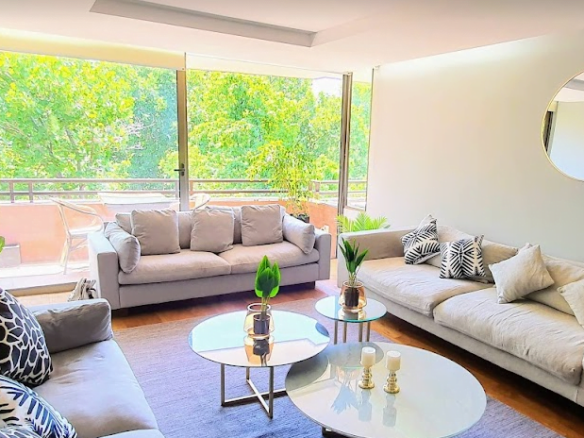 Departamento Pent-house Dúplex Arriendo o venta, con o sin Amoblar 4D/4B-3E/1B en Las Condes.