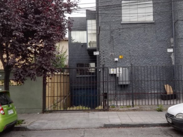Venta Oficina -Casa Moderna 2 Pisos en Providencia.