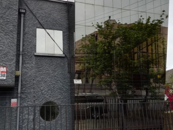 Venta Oficina -Casa Moderna 2 Pisos en Providencia.
