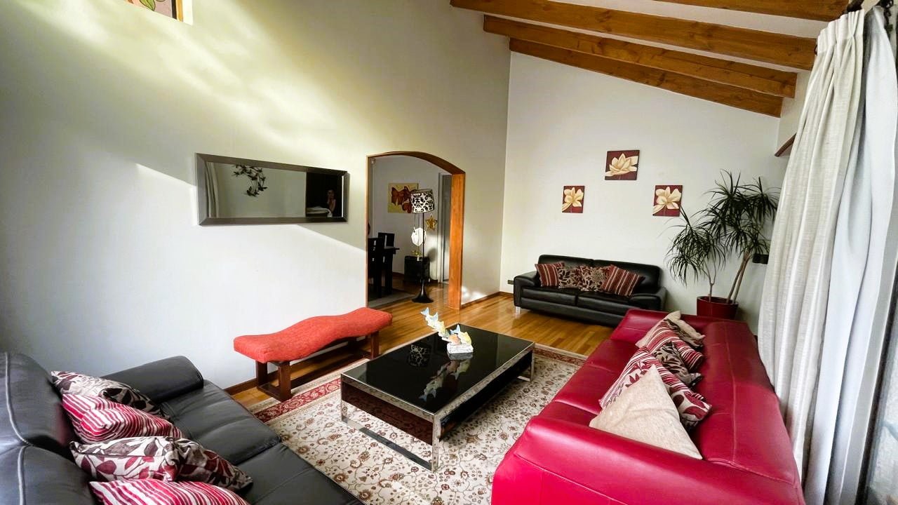 Parque araucano Casa en Las condes Con Gran Conectividad