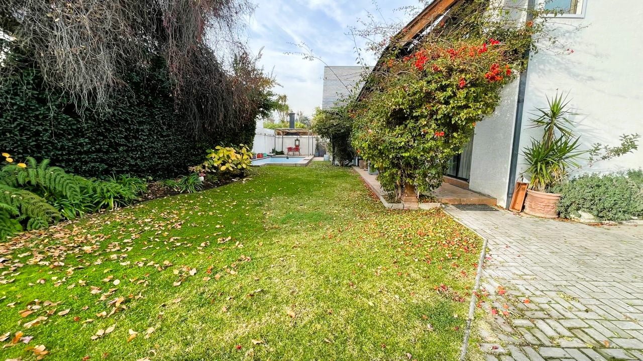 Parque araucano Casa en Las condes Con Gran Conectividad
