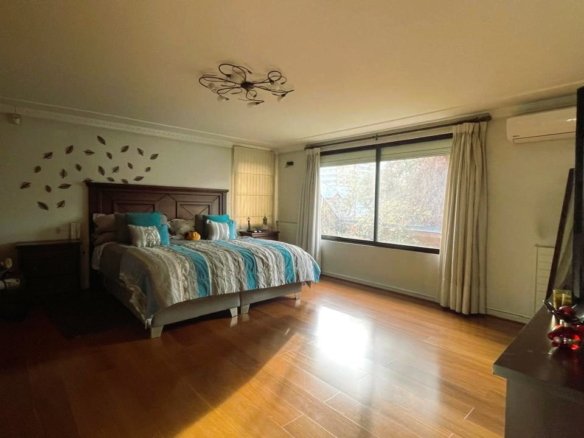 Parque araucano Casa en Las condes Con Gran Conectividad