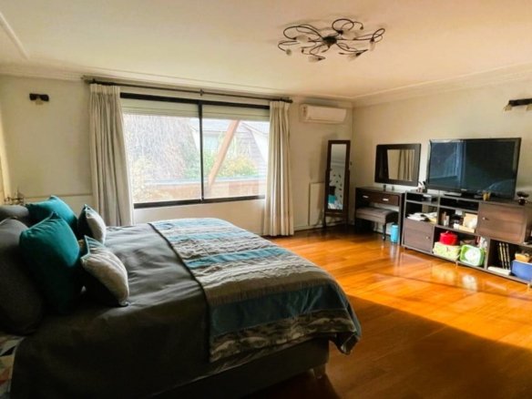 Parque araucano Casa en Las condes Con Gran Conectividad