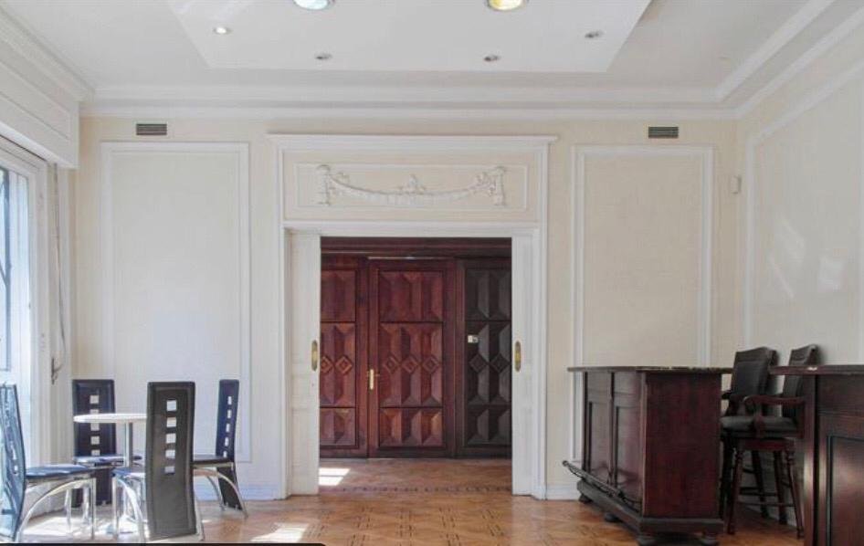 Gran y exclusiva Casa Comercial 15P/9B – 15E/4B en Providencia