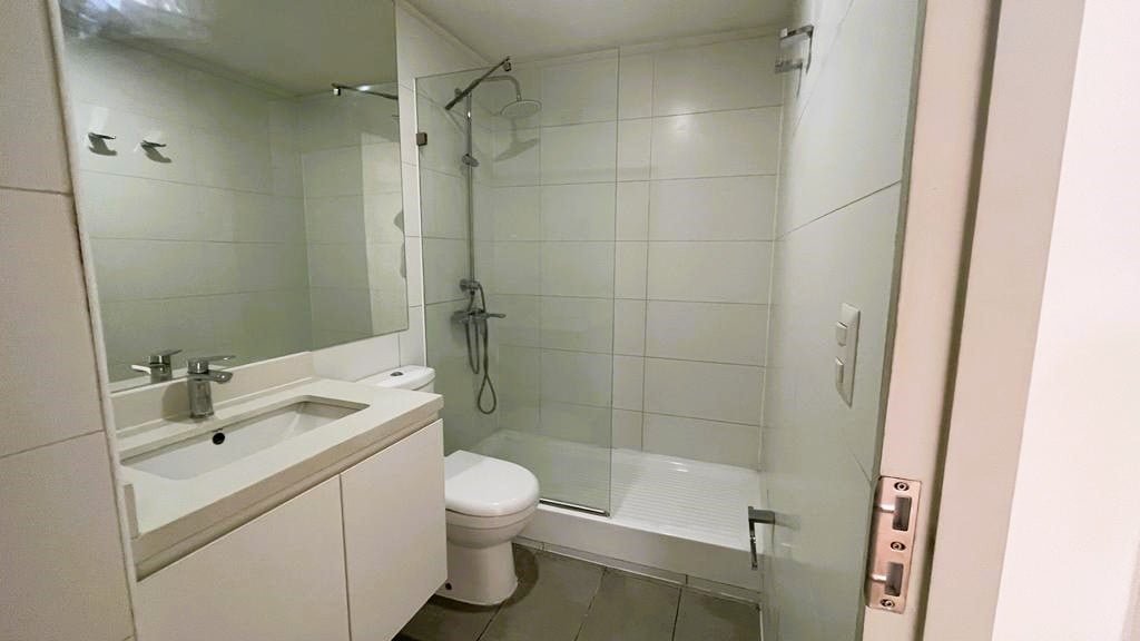 Departamento – PRIMER PISO – a pasos de metro y mall Egaña
