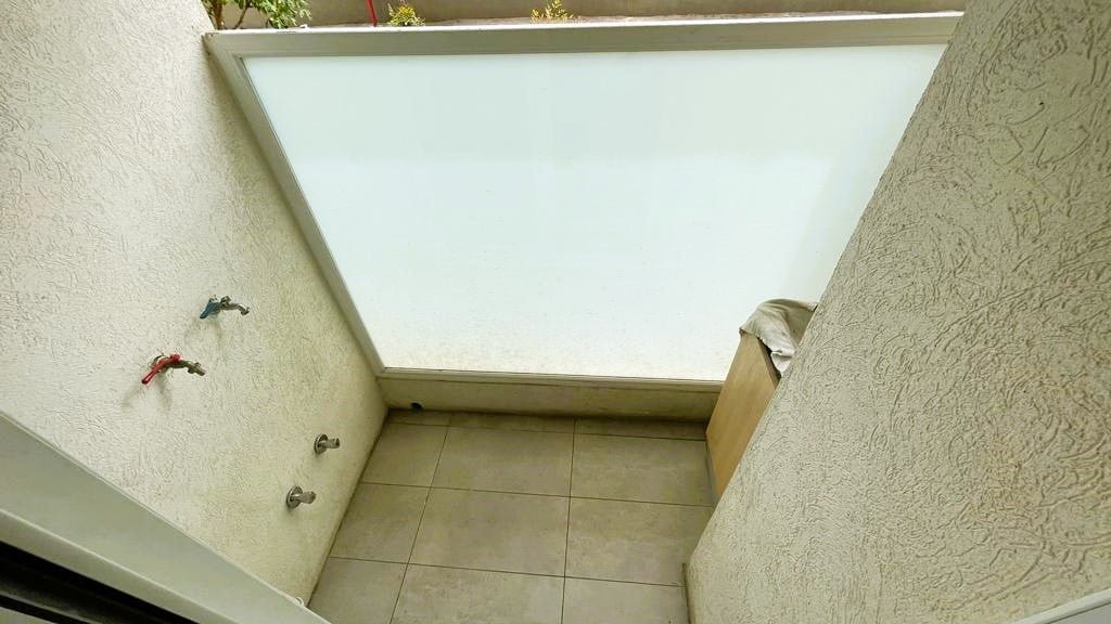 Departamento – PRIMER PISO – a pasos de metro y mall Egaña