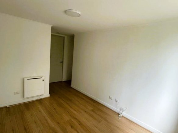 Departamento – PRIMER PISO – a pasos de metro y mall Egaña