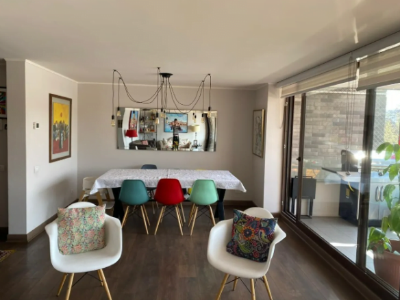 Amplio departamento 4D/4B – 3 E/1B en las Condes