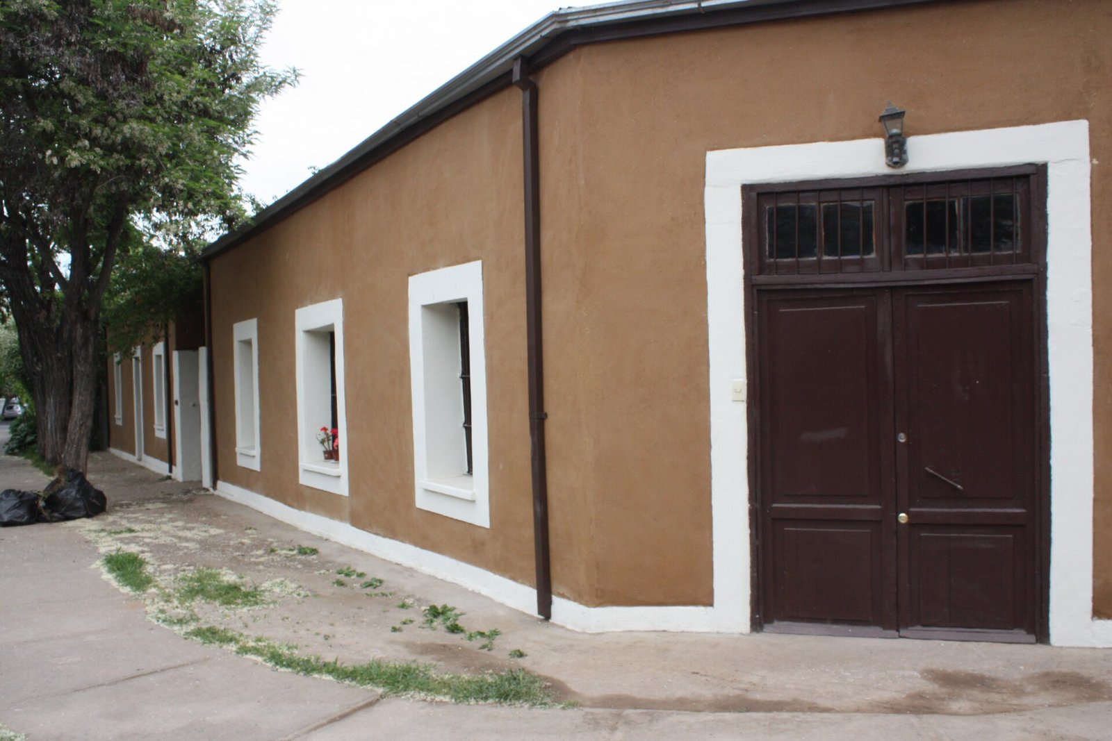 File:Rehabilitación de casa de adobe en calle Itata - Ñuñoa.JPG | Foto: Wikimedia Commons, CC BY-SA 3.0